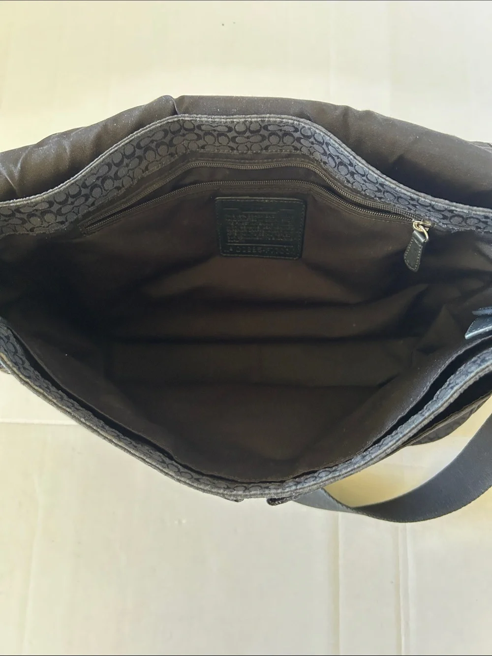 COACH BLACK SIGNATURE HUDSON COMMUTER LAPTOP MESSENGER BAG